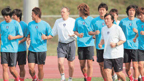 [축구]월드컵 최종예선 앞두고… 남과 북 “가자, 독일로”