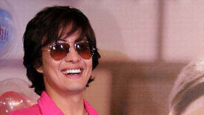 [한류열풍]배용준 핸드프린팅 511만원에 팔려