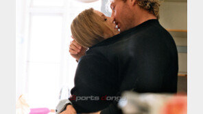 ‘실제 정사’ 논란 덴마크 영화 국내 상륙