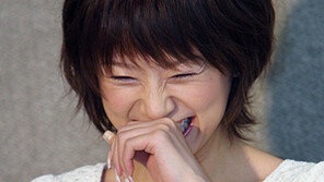 [포토]스즈키 아미 ‘코 찡긋’ 함박웃음