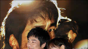 [포토]지진희-강성연 ‘다정 포즈’