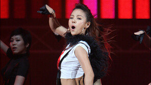 [포토]효리  ‘허리 라인 살짝’  엿보기