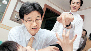 강윤규 교수 “남들이 몰라주는 ‘환장통’이 진짜 고통”