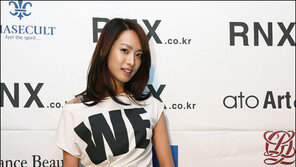 [포토]박정아  ‘핫팬츠+배꼽티’