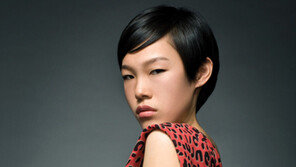 12명의 미녀 모델들 ‘세미 누드’ 공개