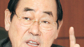 윤종용 “3년 내 경쟁사 사업 포기시킬 혁신제품 만들라”