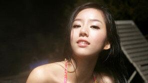 ‘청순 글래머’  나하나 비키니에 인터넷  ‘후끈’