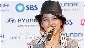 이효리  “생애 첫 키스신, 실제 키스와 달라”