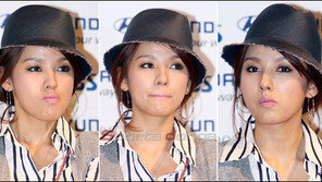 [포토]효리의 ‘릴렉스 입 운동’