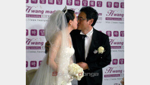 ‘누명 벗은’ 권영찬 “씩씩한 전라도 신부에 감사”