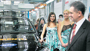 러 우드무르트共 대통령 “한국車모델 하나가 1만명 먹여살려”