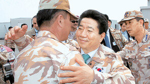 “한국이 살자면 친미도 친북도 해야”