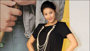 ‘비키니 미녀’ 연미주, 소속사로부터 12억대 피소