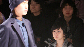 [포토] 장나라  ‘패션쇼 삼매경’