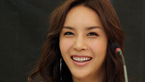 ‘예비신부’ 하리수, 극중 실제 남친과 키스