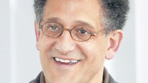 “원시와 현대가 한 화면에”