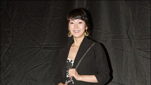 [포토] 명세빈 ‘블랙의 세련미’