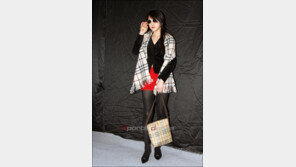 [포토]‘레드 초미니’ 함소원 ‘섹시 각선미’