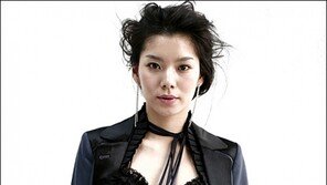 [포토] 황지현 ‘속옷과 겉옷의 경계에서’