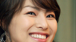 [포토]‘가지런한’  김정화  ‘제 치아 이쁘죠?’