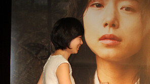 [포토] ‘새색시’ 전도연 ‘당당한 초미니’