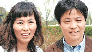 공지영-위화 씨 “엄숙주의 벗어버리자” 국경 넘어 의기투합