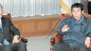 [이코노 카페]노사대표의 ‘날 선 대화’