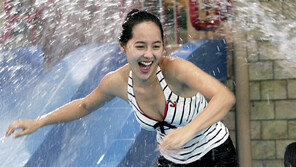 김수미  “유진 수영복 몸매, 야성적 S라인”  이색 평가