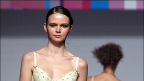 [포토]비키니같은 패션 란제리