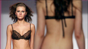 [포토]입은것도 아니고 벗은것도 아니고