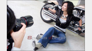 [포토]‘하얀거탑’  김보경에게 터프한 매력도…