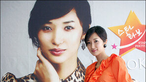 [포토]‘하얀거탑’  김보경의 섹시 각선미