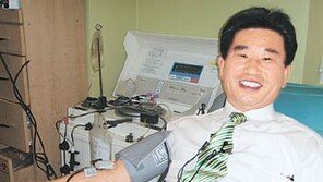 500회 헌혈왕 광주 손홍식씨“한달에 2번…봉사치곤 쉽죠”
