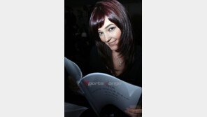 [포토]심사위원 나선 미녀 모델 율라