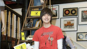 ‘완소남’ 정일우 “날 휘어잡는 긴 생머리 여인 좋아해”