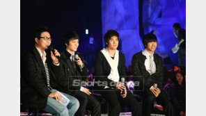 SG워너비 “효리 누나 술버릇은 배 보여주기”