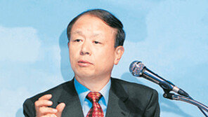 송광수 前검찰총장 “대통령 측근들 ‘검찰 손봐야한다’ 흥분”