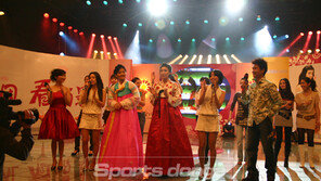 [포토]마로니에 걸즈 “중국 내 한류 책임질께요”