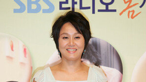 이경실  “라디오의 매력은 고정 수입”