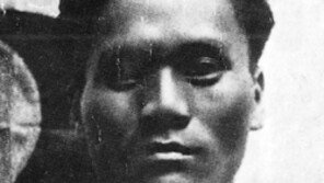 윤봉길의사, 단상 5m 뒤에서 폭탄투척