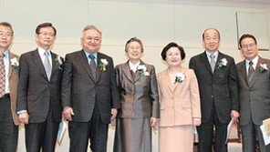 이화학술원 개원… 초대원장 진덕규 석좌교수