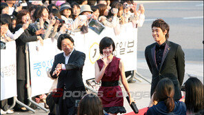 [포토]사이보그는 못말려,‘팬들의 환호에 대처도 가지각색’