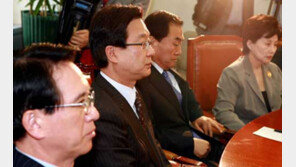 “강재섭 대표 자격 있나, 부끄러움 알고 물러나야…”