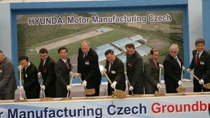 정몽구회장 ＂기아차 위기? 걱정없다…브라질에 공장 신설검토＂