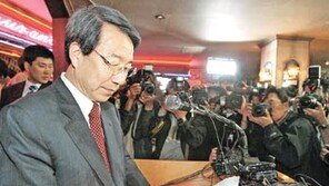 정운찬씨 대선 불출마 선언…돌고돌아 “이 길 아니다”