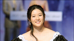 [포토]이영애 ‘은은한 미소’ 기품 넘쳐