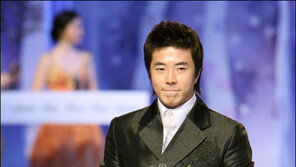 [포토]오랜만의 나들이 권상우 ‘입 꾹’