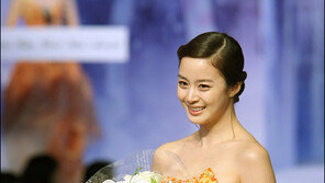 [포토]꽃처럼 아름다운 김태희