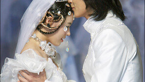 [포토]달콤한 키스 받는 허이재