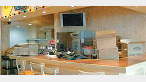 [선물 특집]이색 바에서 독특한 재미를